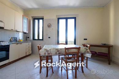 Appartamento di 101 m² con 4 locali a Catanzaro