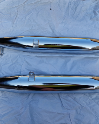 Moto Guzzi V7 epoca silenziatori scarichi a sigaro