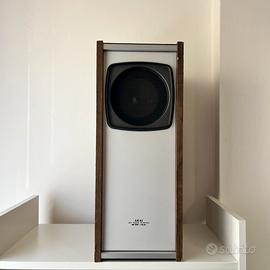 Akai SW-35
