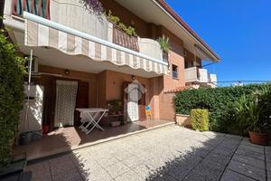 3 LOCALI A MONTE COMPATRI