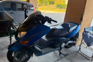 TMAX 500 del 2008 con 68.000km(prezzo trattabile)