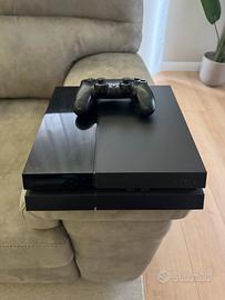 PS4 con due Joystick