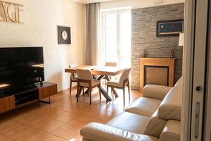Pianura, ampio 3 vani ristrutturato