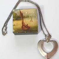 Collanina con ciondolo a forma di cuore vintage