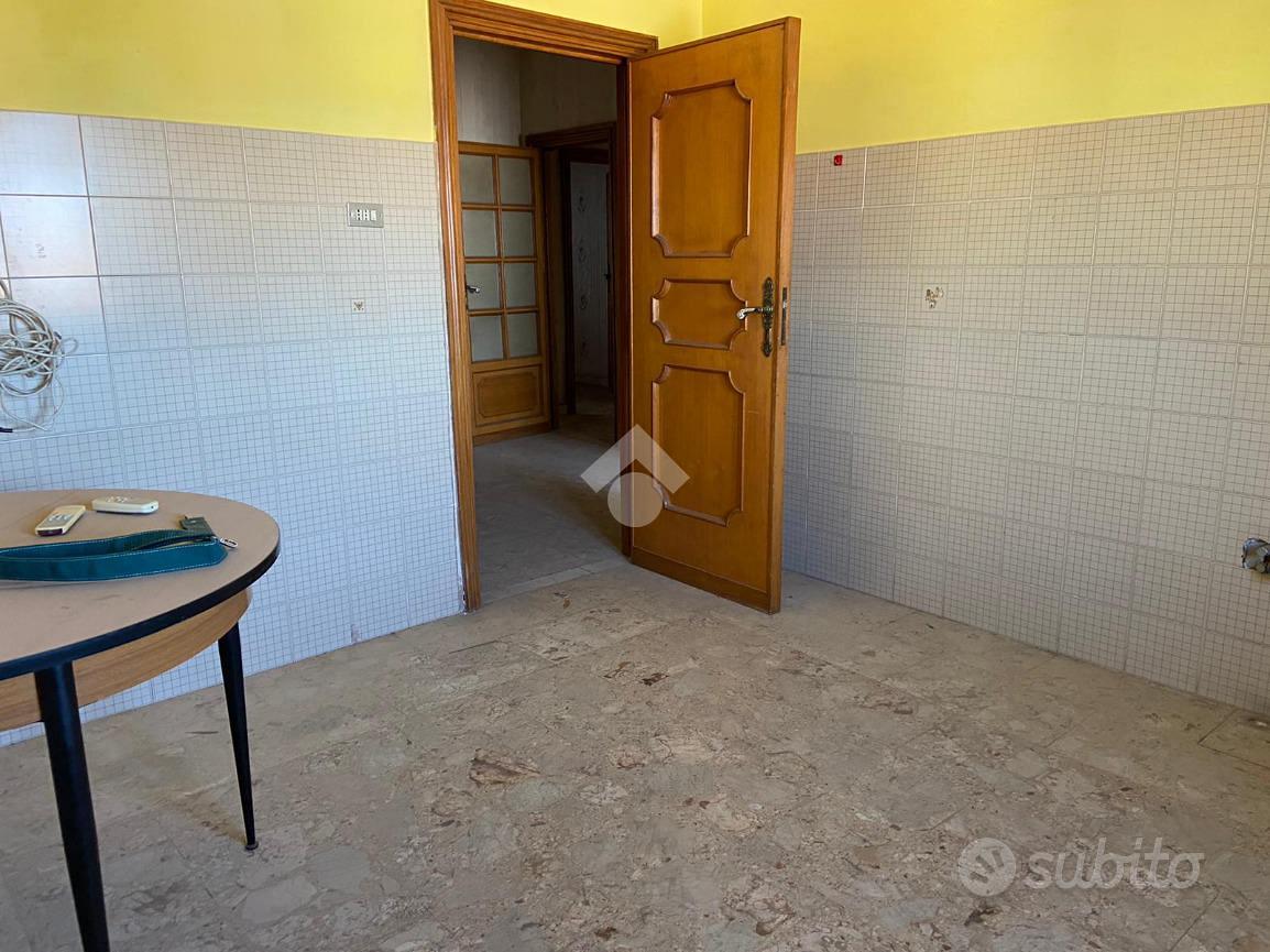 4 LOCALI A CERIGNOLA - Vista 6