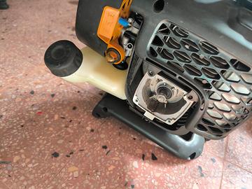 tagliaerba ,soffiatore e tagliasiepi