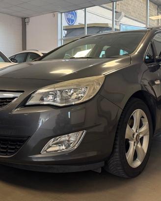 Opel Astra 1.7 CDTI 110CV Sports Tourer Cosmo