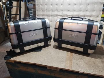 Givi trekker due da 46 e due da 33