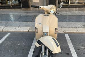 Vespa PX 200
