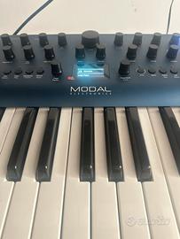 Synth Modal cobalt 8
