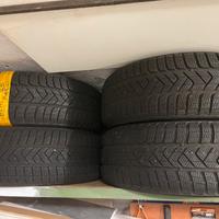 Gomme invernali 215/55 R17 m+s Pirelli