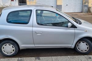  yaris 2002