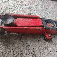 Cric auto martinetto