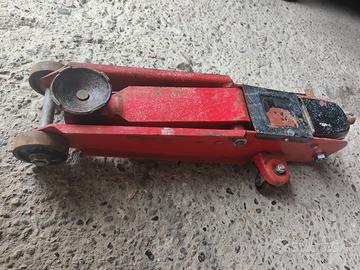 Cric auto martinetto