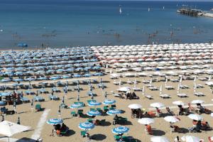 Fano mare lido porto bell'appartamento