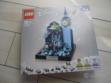 LEGO 43232 Peter Pan & Wendy's Flight over London