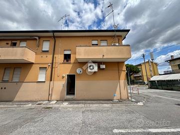 3 LOCALI A ROVIGO