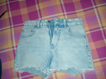 pantaloncino in jeans