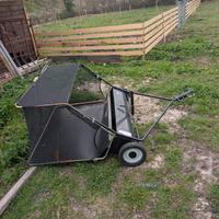 Carrello spazzatrice erba per trattorino/quad