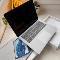 Surface Laptop Studio i7 /16 GB / 512 G come nuovo