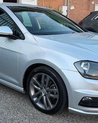 Volkswagen Golf 1.6 TDI 110 CV 5p. Sport Edition R
