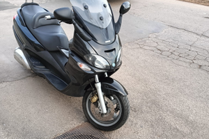 Piaggio X9 500