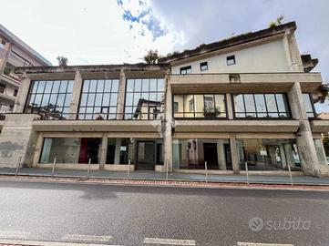 MULTILOCALE A VARESE