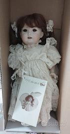 BAMBOLA IN PORCELLANA