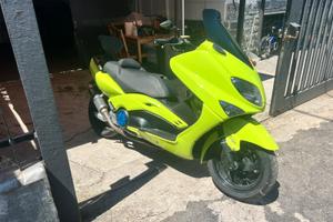 Yamaha tmax