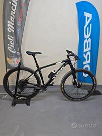 MTB 29 Trek Procaliber 9.7 ruote carbon.