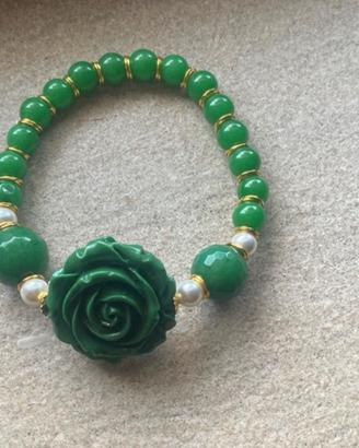 Bracciale elastico con rosa e Agata verde