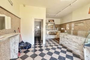 Negozio a Ancona Via delle Tavernelle 2 locali