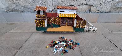 Fortino giocattolo in legno