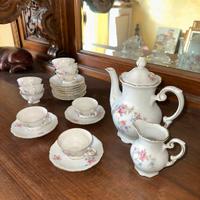 Servizio da caffè in porcellana