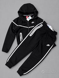 Tuta Nike Tech M nera con dettagli riflettenti
