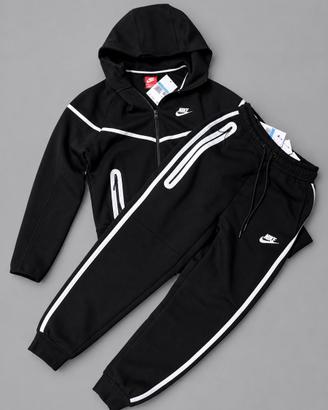 Tuta Nike Tech M nera con dettagli riflettenti