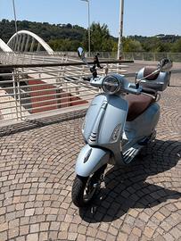 Vespa primavera 125, anno 2021 , km 7200
