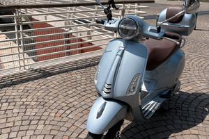 Vespa primavera 125, anno 2021 , km 7200