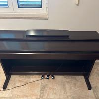 Pianoforte Yamaha Arius YDP-140