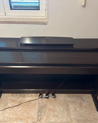 Pianoforte Yamaha Arius YDP-140