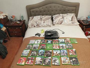 Xbox One ancora in buoni condizioni incluso 2 Joys