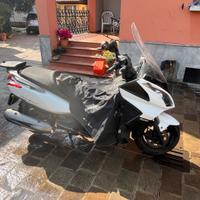 Kymco downtown 300i