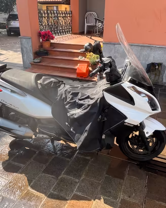 Kymco downtown 300i