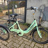 Bicicletta a tre ruote