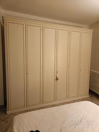 Elegante Armadio 6 ante perfette condizioni