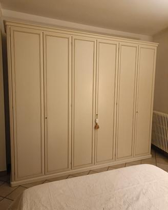 Elegante Armadio 6 ante perfette condizioni