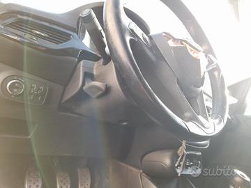 PIANTONE STERZO SUP. OPEL CORSA «E» (2014)