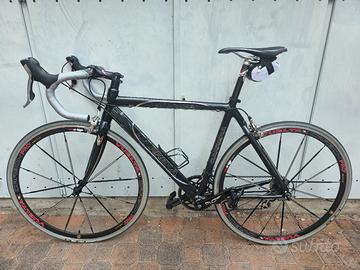 Bici da CORSA Carrera in FULL CARBONIO