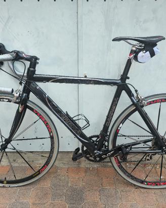 Bici da CORSA Carrera in FULL CARBONIO