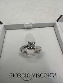 Anello solitario Giorgio Visconti